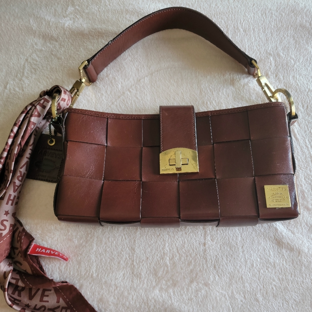 Harvey purse